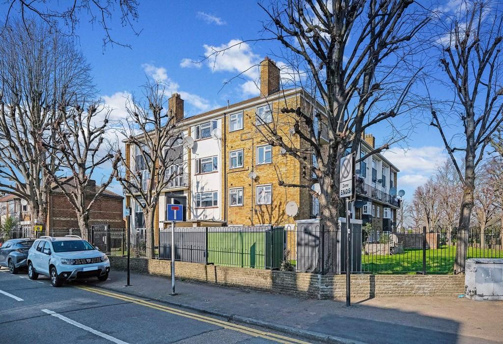 Cecil House, London 1 bed apartment for sale £200,000