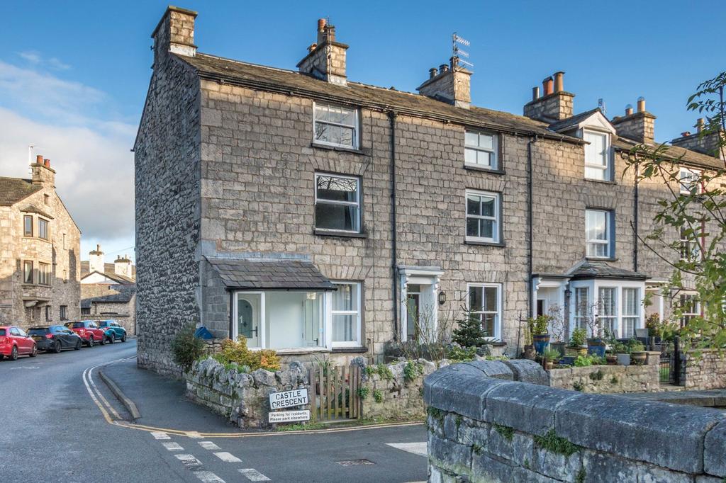Castle Crescent, Kendal, LA9 3 bed end of terrace house for sale £225,000