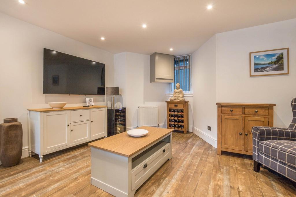 Kitchen, dining and living space