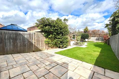undefined, Orchard Road, Chessington, Surrey. KT9 1AL