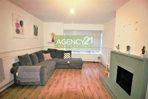 2 bedroom maisonette to rent, Eastern Avenue, Romford, RM1