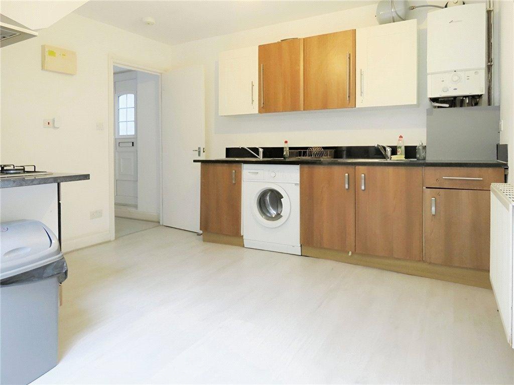 House in London, Collier's Wood - View 3