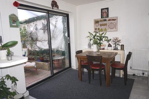 24 Woodgate Avenue, Chessington, KT9 2RA