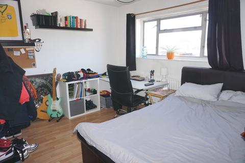 24 Woodgate Avenue, Chessington, KT9 2RA