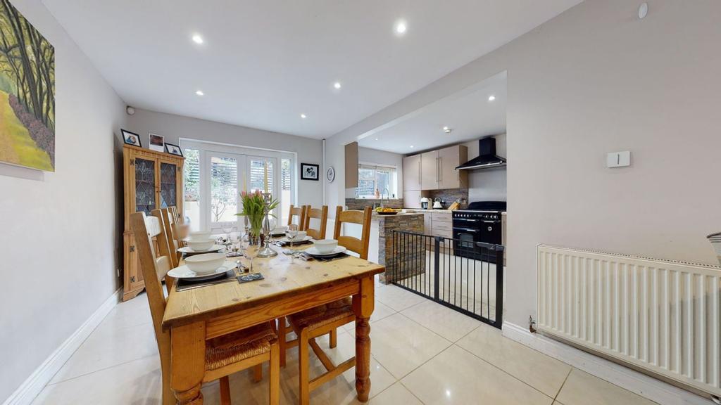 Lounge/dining room