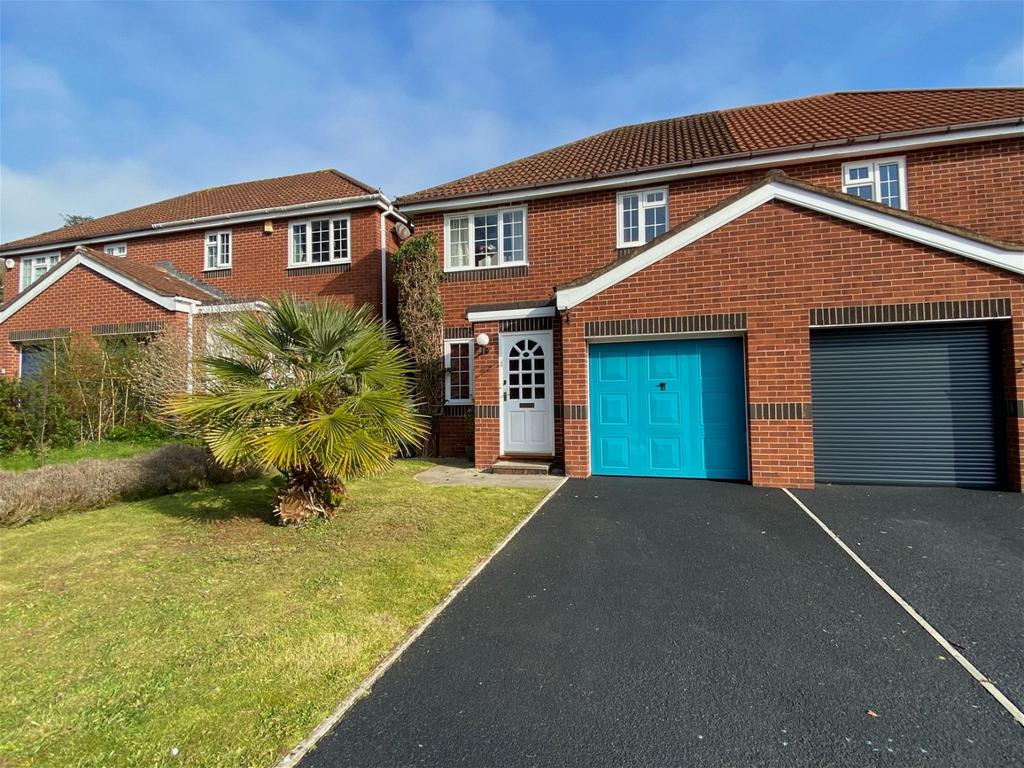 Washington Close Preston Paignton 3 bed semidetached house £323,000