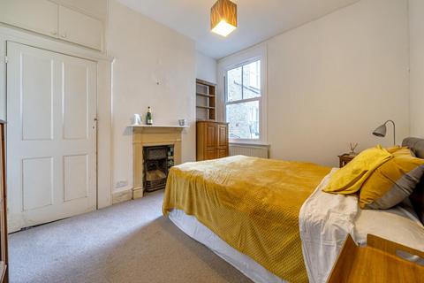 52 Avarn Road, London, SW17 9HA