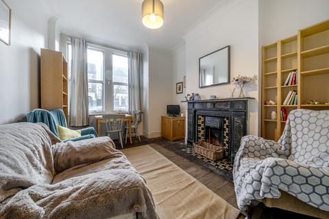 52 Avarn Road, London, SW17 9HA