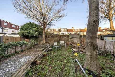 52 Avarn Road, London, SW17 9HA