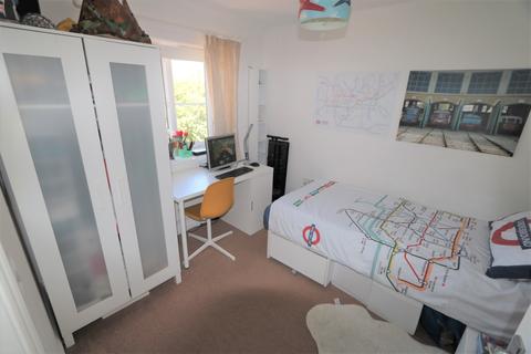 100 Hilton Close, Kempston, Bedford, MK42 7FT