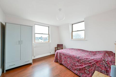 113 Coldershaw Road, London, W13 9DU
