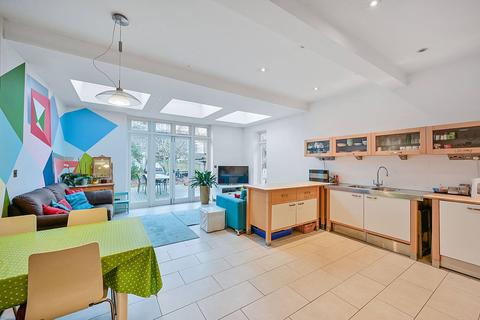 113 Coldershaw Road, London, W13 9DU