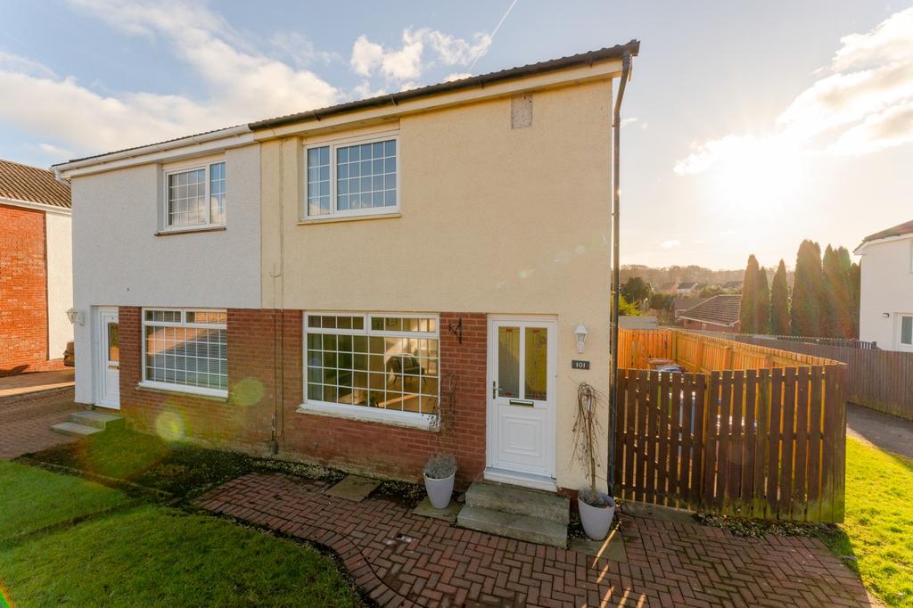 Invergarry Drive, Deaconsbank... 2 bed semidetached house £185,000