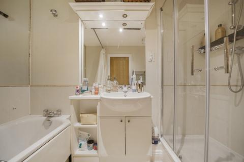 2 bedroom flat to rent, Elizabeth Court, 1 Palgrave Gardens, Marylebone, London