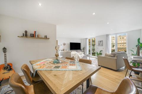 2 bedroom flat to rent, Elizabeth Court, 1 Palgrave Gardens, Marylebone, London