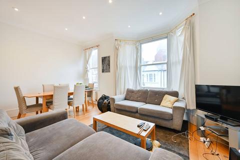 3 bedroom flat for sale - Pennard Road, Shepherd's Bush, London, W12