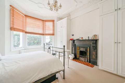 2 bedroom flat for sale - Pennard Road, Shepherd's Bush, London, W12