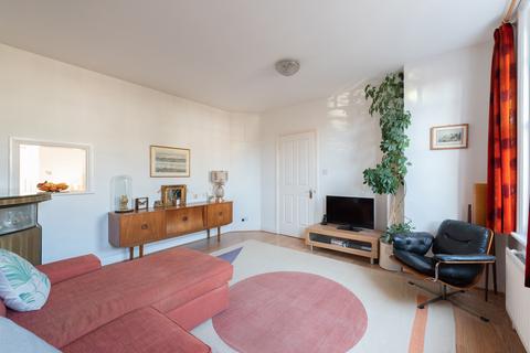 84 Hurstbourne Road, London, SE23 2AQ