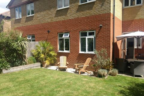 84 Hurstbourne Road, London, SE23 2AQ