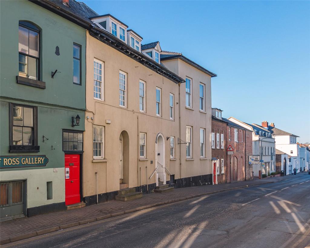 Edde Cross Street, RossonWye, Herefordshire, HR9 2 bed apartment for sale £180,000