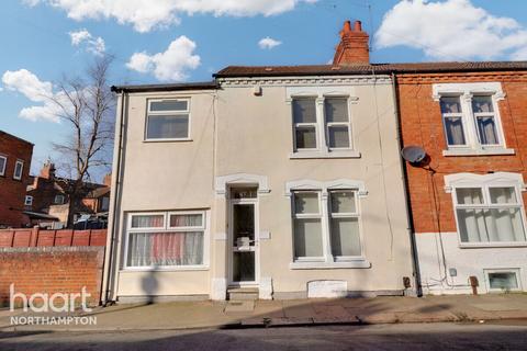 6 bedroom end of terrace house for sale - Stanhope Road, Northampton