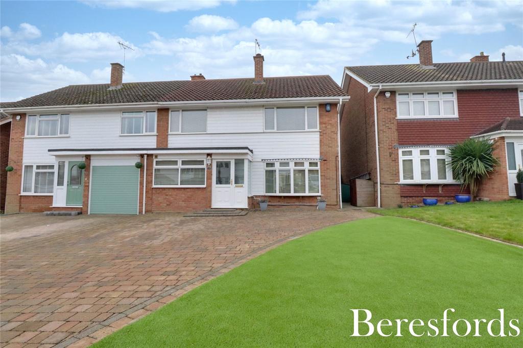 The Furlongs, Ingatestone, CM4 3 bed semidetached house for sale £