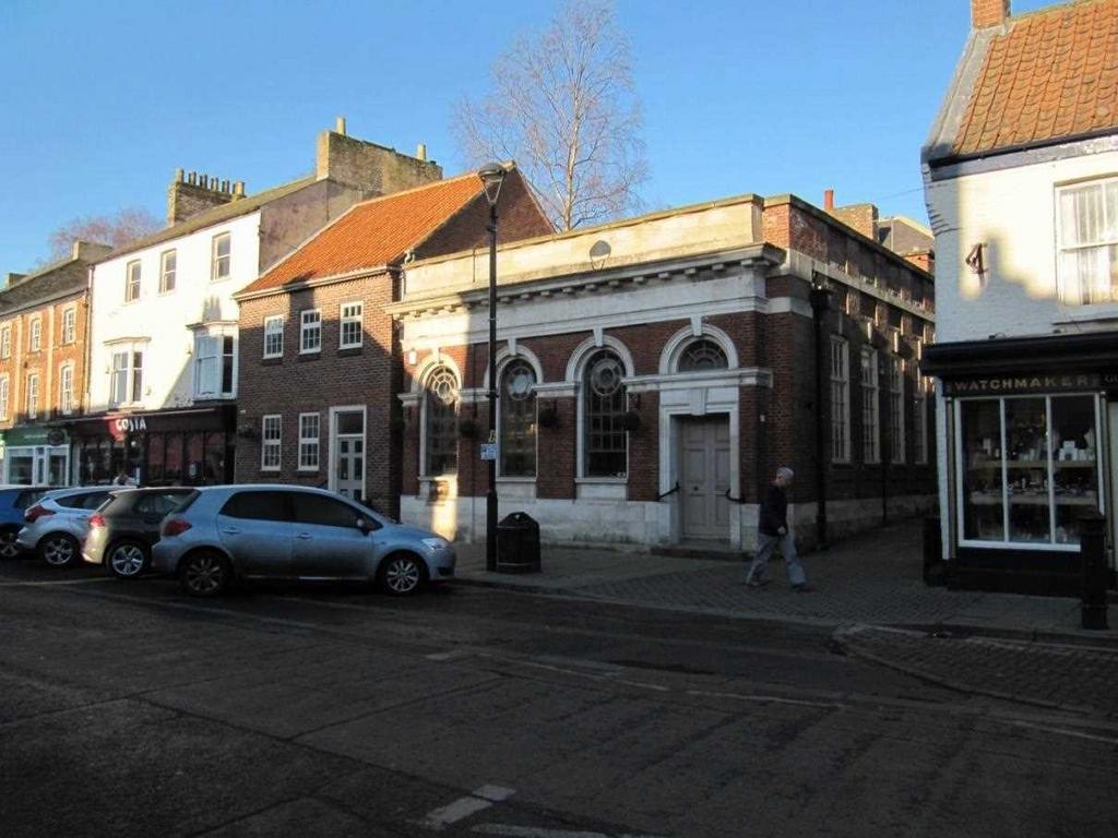 Market Street, Pocklington Property to rent £2,917 pcm (£673 pw)