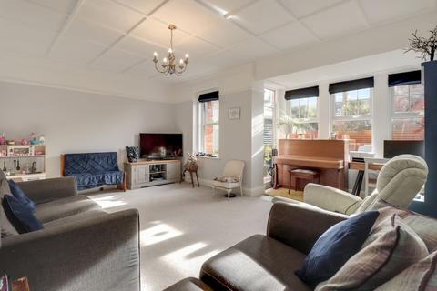 3 bedroom ground floor flat for sale - Drakes Avenue, Exmouth EX8 4AD