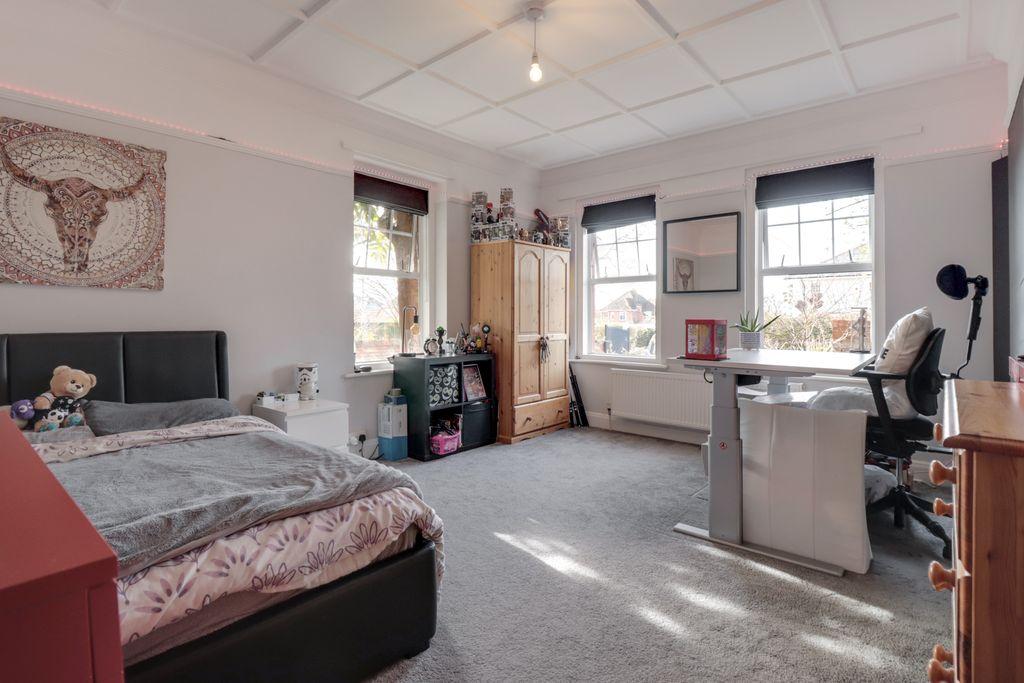 Bedroom 2 (Double)
