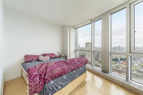 1 bedroom flat to rent, Ontario Tower, 4 Fairmont Avenue, London