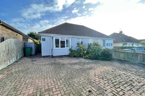 4 bedroom chalet for sale - Malines Avenue, Peacehaven BN10
