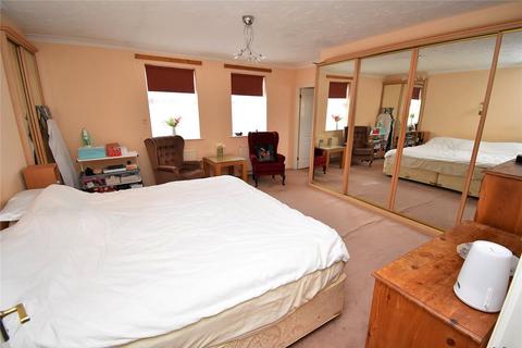6 Hayton Close, Luton, LU3 4HD