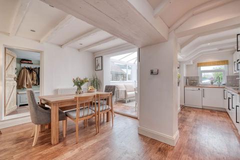 41 Hinton Fields, Bournheath, Bromsgrove, B61 9HT