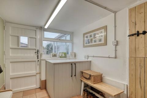41 Hinton Fields, Bournheath, Bromsgrove, B61 9HT