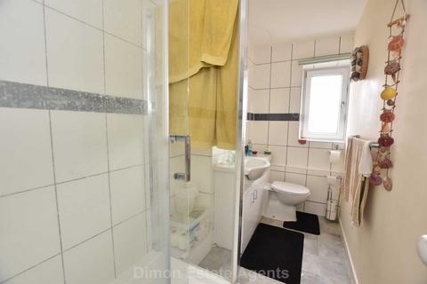 1 bedroom flat for sale, Blake Court, South Street, Gosport