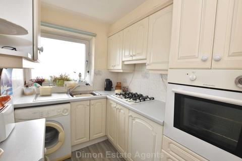 1 bedroom flat for sale, Blake Court, South Street, Gosport