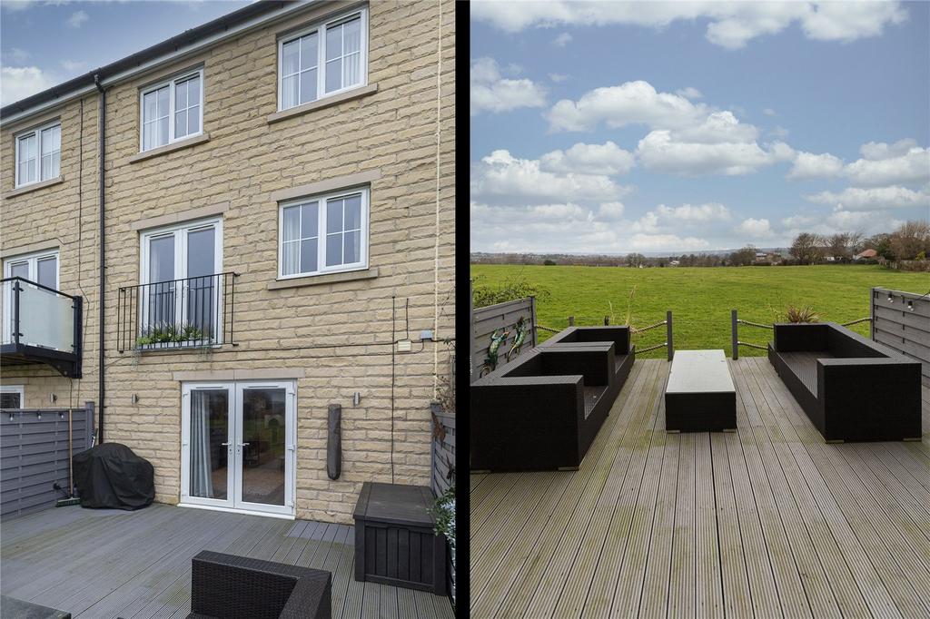 Lumb Lane, Roberttown, West Yorkshire, WF15 4 bed townhouse for sale £299,950