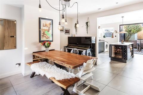 32 Cornfield Road, Reigate, RH2 7HE