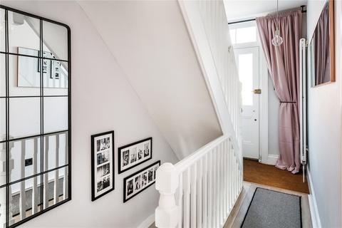 32 Cornfield Road, Reigate, RH2 7HE