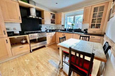 4 bedroom detached house for sale, Wetherby, Micklethwaite Grove, LS22