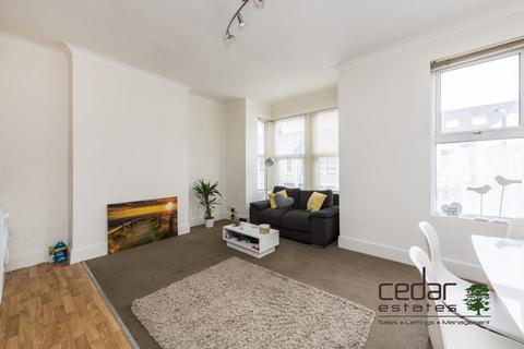 2 bedroom flat to rent, Oaklands Road, Cricklewood NW2