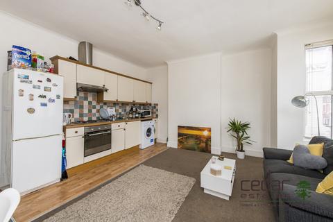 2 bedroom flat to rent, Oaklands Road, Cricklewood NW2