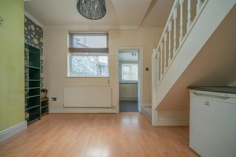 31 Crompton Road, Macclesfield, SK11 8DS