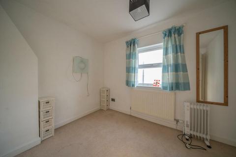 31 Crompton Road, Macclesfield, SK11 8DS