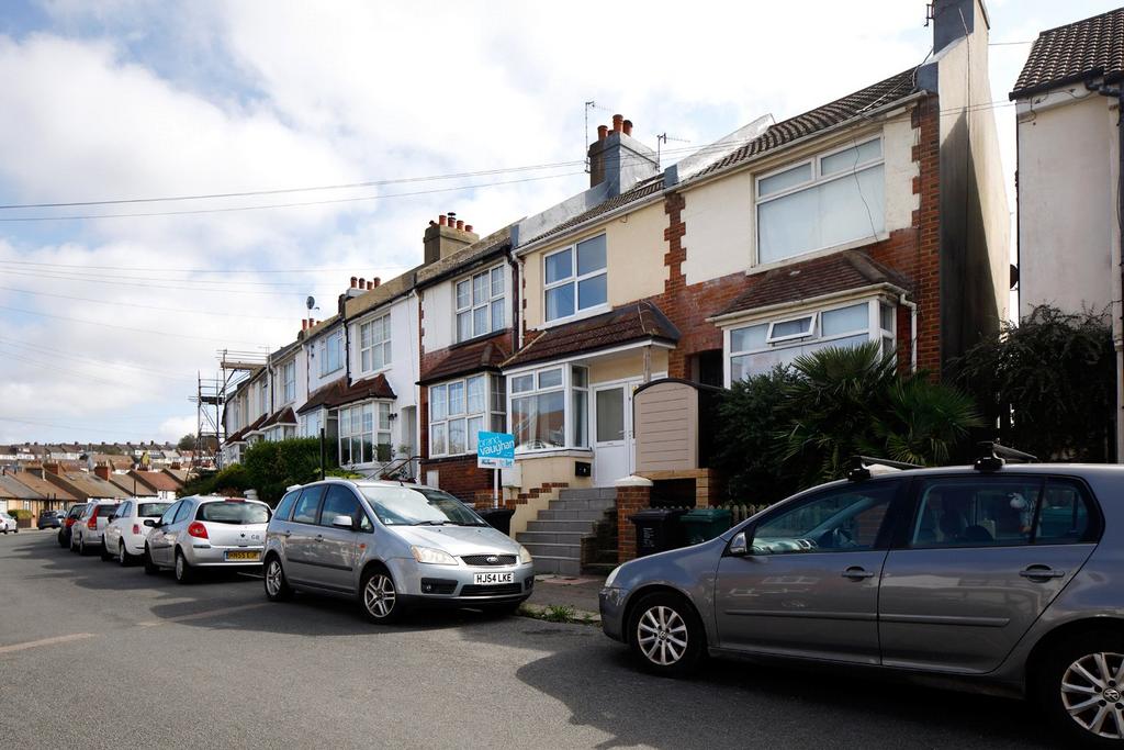 Kimberley Road, Brighton, BN2 2 bed terraced house £1,495 pcm (£345 pw)