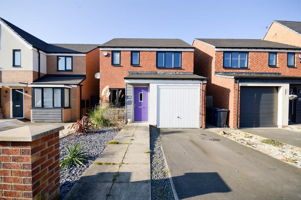St Aloysius View, Hebburn 3 bed detached house for sale £210,000