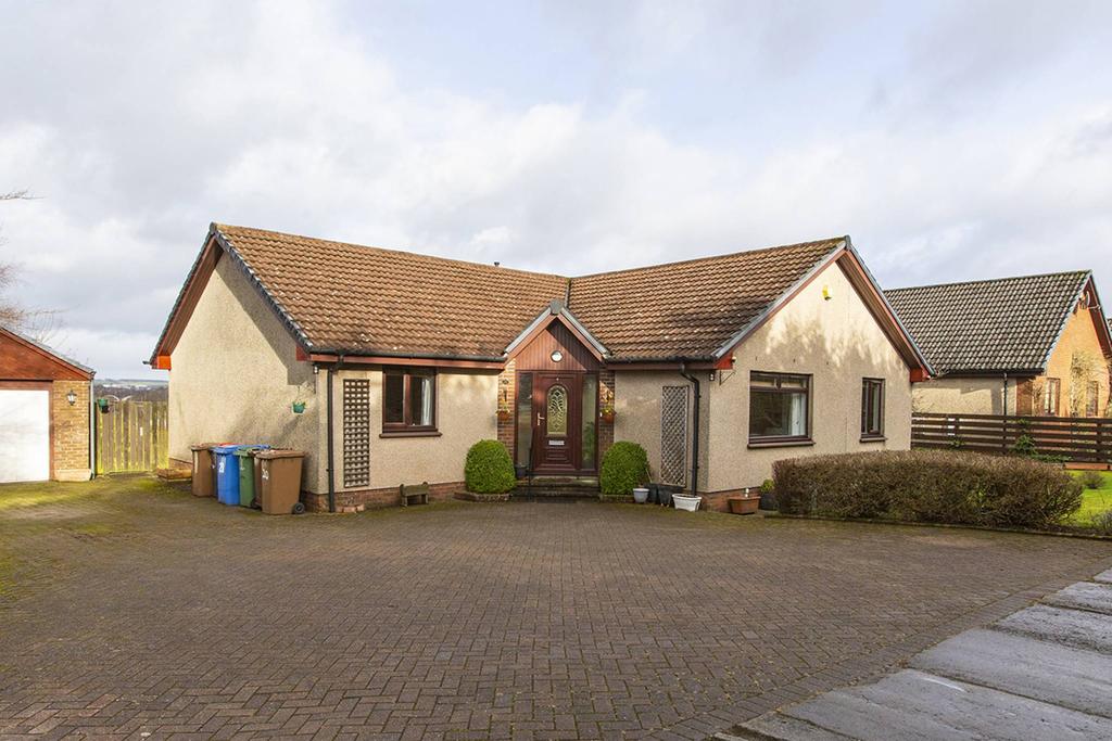 20 Westwood View, West Calder, EH55 8PY 4 bed bungalow £370,000