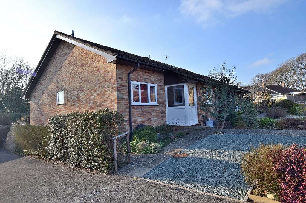 Brecon Close, New Milton, Hampshire. BH25 6UB 2 bed semidetached