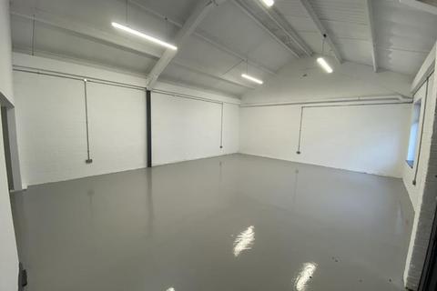 Industrial unit to rent - 9 Brook Lane Business Centre, Brook Lane North, Brentford, TW8 0PP