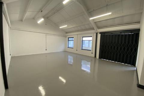 Industrial unit to rent - 9 Brook Lane Business Centre, Brook Lane North, Brentford, TW8 0PP